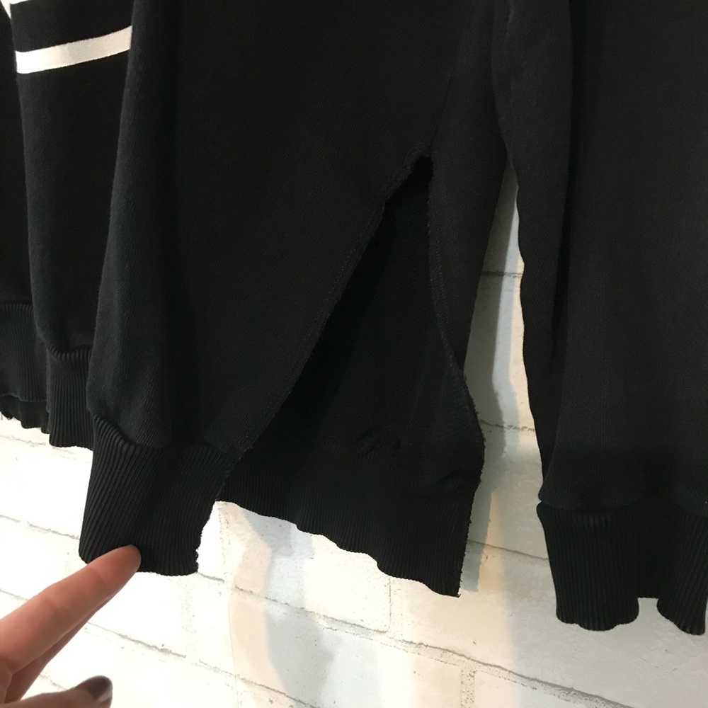 Forever 21  Black Peachy Sweater Smilie Face - Picture 3 of 4
